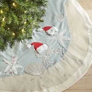 Pier 1 Christmas tree skirt